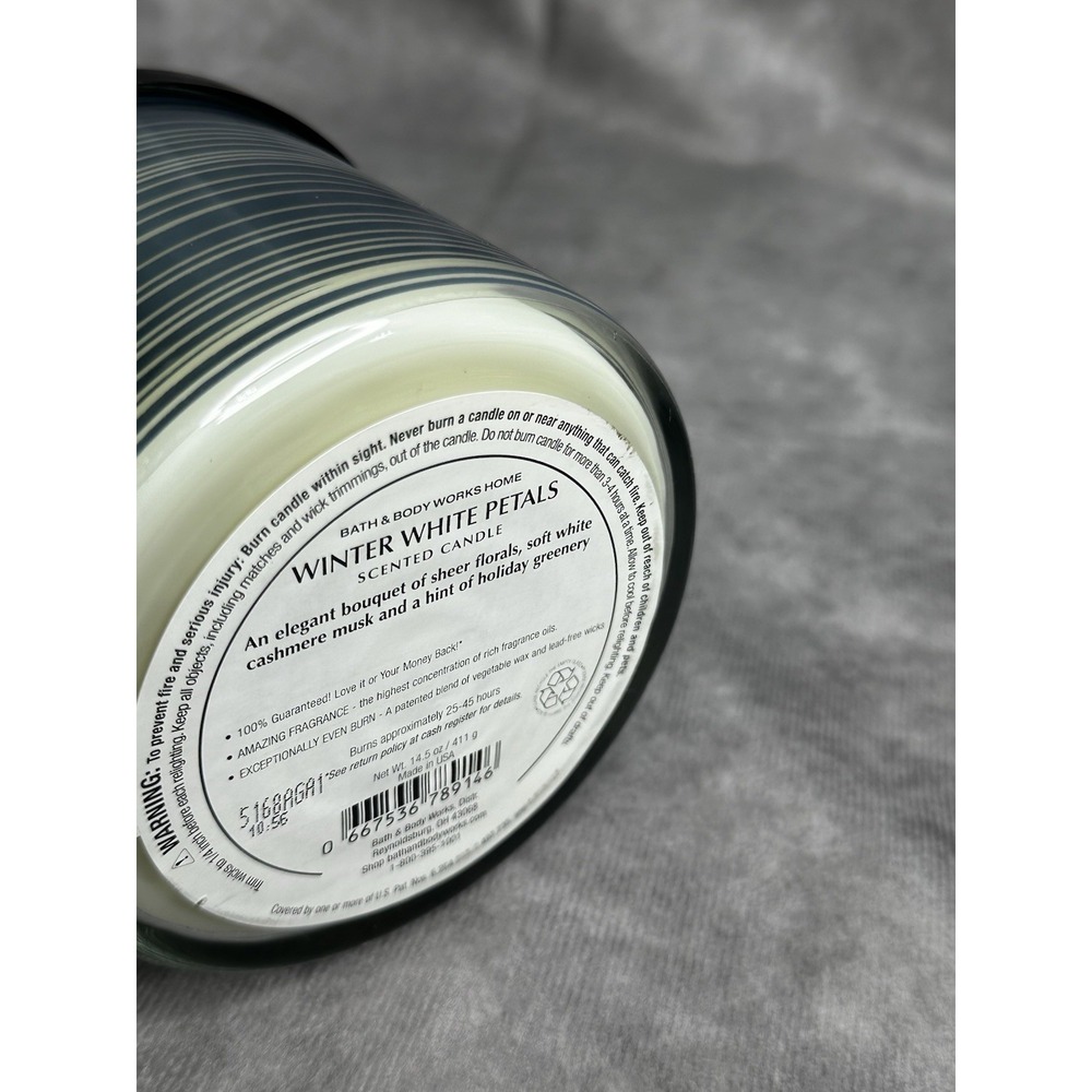 Bath and body Works white barn winter white petals candle wick‎ 14.5 OZ Holiday - Picture 3 of 3